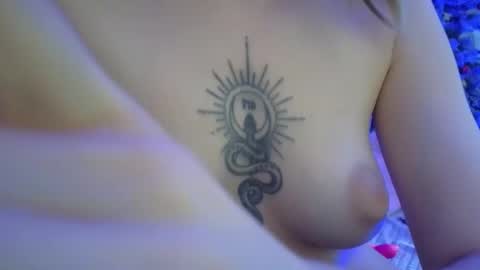 avgustina_love online show from April 4, 2026, 9:51 am