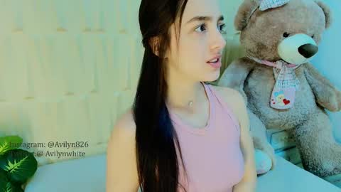 Avilyn online show from March 17, 2026, 12:08 pm
