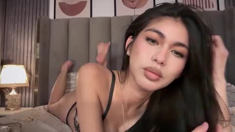 avimiller online show from February 1, 2026, 2:37 pm