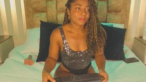 AVIS  online show from March 10, 2026, 8:25 pm