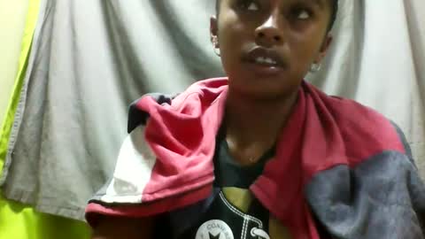 avontsoaldy online show from April 28, 2026, 3:44 am