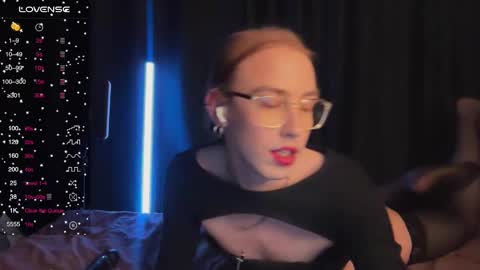 Snapshot of avril_pearly_ chatting on March 6, 2025, 8:27 pm avril_pearly_ online show from March 6, 2025, 8:27 pm