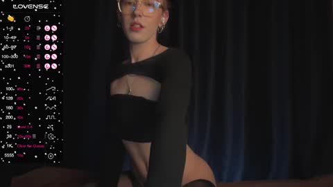 Snapshot of avril_pearly_ chatting on March 7, 2025, 7:16 pm avril_pearly_ online show from March 7, 2025, 7:16 pm