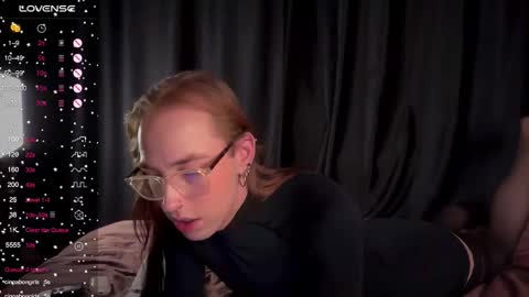 Snapshot of avril_pearly_ chatting on October 26, 2025, 8:26 pm avril_pearly_ online show from October 26, 2025, 8:26 pm