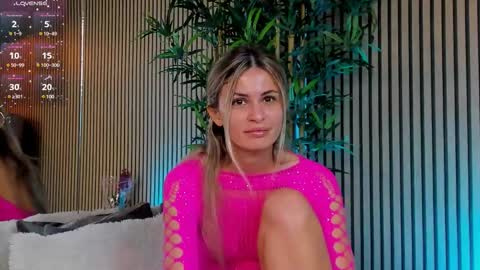 Snapshot of avrillcyrux chatting on March 6, 2025, 7:57 am AVRILL CYRUX online show from March 6, 2025, 7:57 am