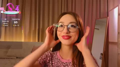 Avril online show from December 22, 2025, 7:11 pm