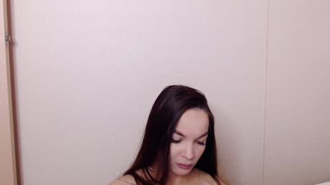 Avrora Inst online show from February 16, 2025, 7:49 pm