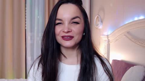 Avrora Inst online show from February 1, 2026, 9:46 pm