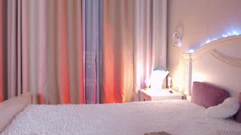 Avrora Inst online show from February 6, 2026, 12:59 am