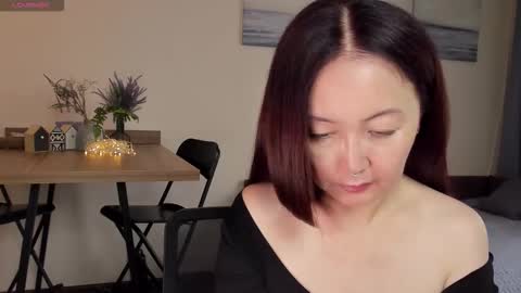 Snapshot of avroraromance chatting on September 15, 2025, 1:44 pm Avrora online show from September 15, 2025, 1:44 pm