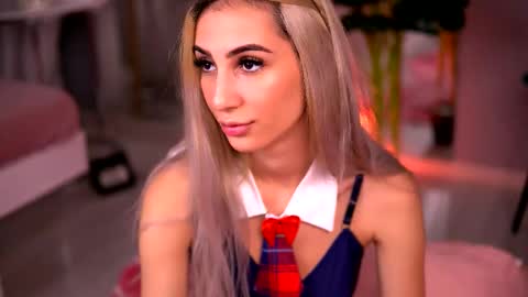 awalynch online show from March 18, 2026, 5:32 am