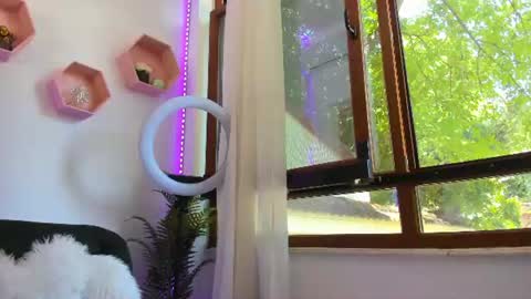 Jolie online show from July 21, 2026, 9:11 am