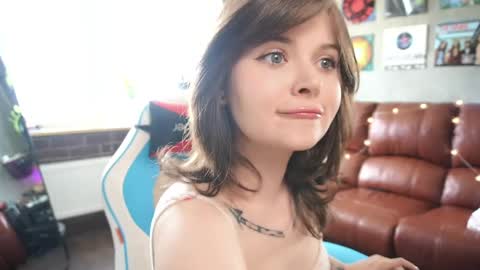 Snapshot of awondrr chatting on May 2, 2026, 10:20 am Alice online show from May 2, 2026, 10:20 am
