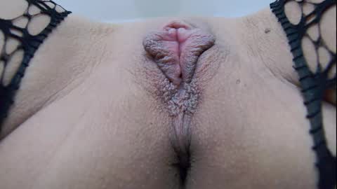 Alexa online show from December 1, 2025, 9:25 am