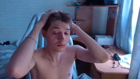 axel_0ne online show from March 12, 2026, 7:03 am