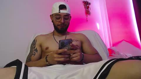 Snapshot of axel_7070 chatting on October 26, 2025, 1:28 pm Independiente Model online show from October 26, 2025, 1:28 pm