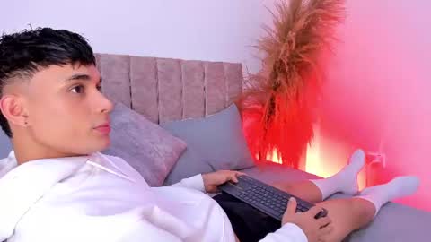 AXEL online show from July 17, 2026, 8:10 am