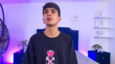 Snapshot of axel_draven chatting on October 15, 2025, 11:10 am axel_draven online show from October 15, 2025, 11:10 am