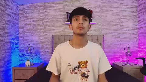 Snapshot of axel_draven chatting on November 11, 2025, 11:32 am axel_draven online show from November 11, 2025, 11:32 am