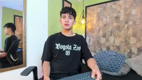 Snapshot of axel_draven chatting on November 15, 2025, 11:18 am axel_draven online show from November 15, 2025, 11:18 am