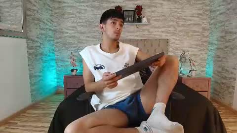 axel_draven online show from July 4, 2026, 12:33 pm