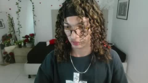 Axel online show from June 8, 2026, 1:28 am