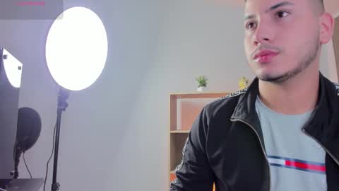 axel_grey_ online show from March 14, 2026, 12:21 pm