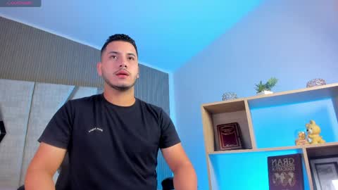 axel_grey_ online show from March 31, 2026, 12:27 pm