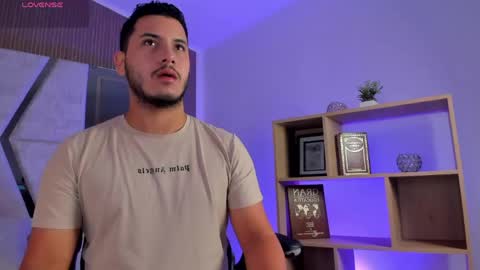 axel_grey_ online show from April 18, 2026, 12:31 pm