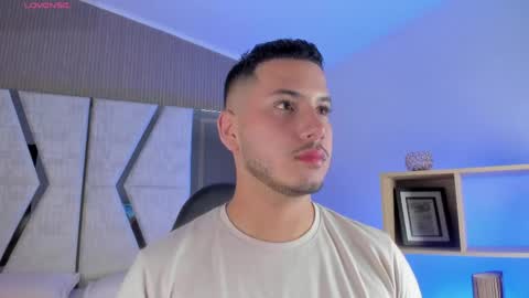Snapshot of axel_grey_ chatting on May 27, 2026, 12:24 pm axel_grey_ online show from May 27, 2026, 12:24 pm