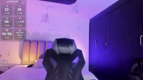 Snapshot of axel_grey_ chatting on June 2, 2026, 4:36 am axel_grey_ online show from June 2, 2026, 4:36 am
