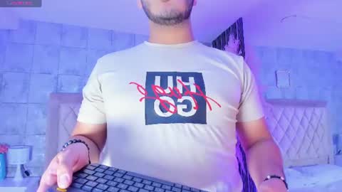 Snapshot of axel_grey_ chatting on June 21, 2026, 5:10 am axel_grey_ online show from June 21, 2026, 5:10 am
