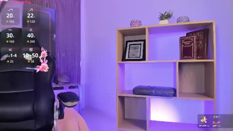Snapshot of axel_grey_ chatting on June 22, 2026, 12:35 pm axel_grey_ online show from June 22, 2026, 12:35 pm