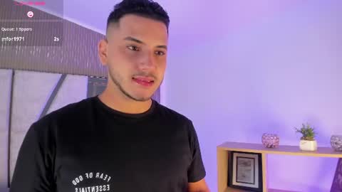 Snapshot of axel_grey_ chatting on July 20, 2026, 1:02 pm axel_grey_ online show from July 20, 2026, 1:02 pm