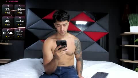 axel_hendrick online show from April 9, 2026, 12:32 pm