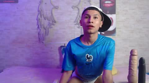 Snapshot of axel_milo_and_kairo chatting on February 3, 2026, 5:29 pm axel_milo_and_kairo online show from February 3, 2026, 5:29 pm