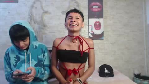 Snapshot of axel_milo_and_kairo chatting on March 10, 2026, 1:43 am axel_milo_and_kairo online show from March 10, 2026, 1:43 am