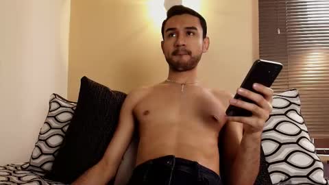 Snapshot of axel_moon_s chatting on November 22, 2025, 2:16 pm Axel Moon online show from November 22, 2025, 2:16 pm