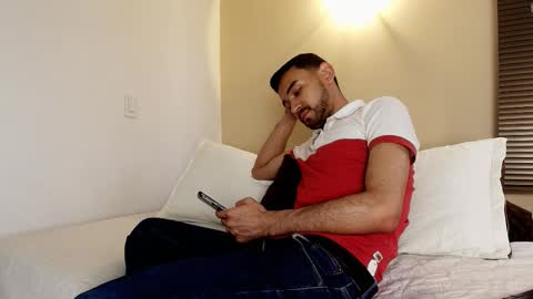 Snapshot of axel_moon_s chatting on November 26, 2025, 8:10 pm Axel Moon online show from November 26, 2025, 8:10 pm