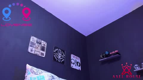 Snapshot of axel_rouse1 chatting on December 24, 2024, 4:00 am Axel Rouse online show from December 24, 2024, 4:00 am