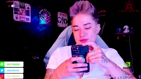 Snapshot of axel_rouse1 chatting on September 27, 2025, 3:50 pm Axel Rouse online show from September 27, 2025, 3:50 pm