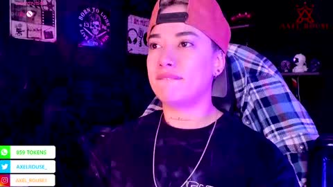 Snapshot of axel_rouse1 chatting on October 14, 2025, 12:33 am Axel Rouse online show from October 14, 2025, 12:33 am