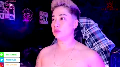 Snapshot of axel_rouse1 chatting on October 22, 2025, 1:06 am Axel Rouse online show from October 22, 2025, 1:06 am