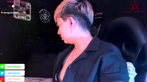 Snapshot of axel_rouse1 chatting on November 25, 2025, 2:39 pm Axel Rouse online show from November 25, 2025, 2:39 pm