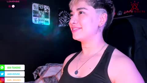 Snapshot of axel_rouse1 chatting on November 28, 2025, 10:23 pm Axel Rouse online show from November 28, 2025, 10:23 pm