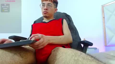 AXEL  online show from October 15, 2025, 4:12 am