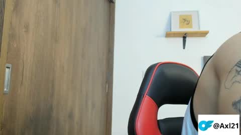 Snapshot of axel_taylor21 chatting on March 30, 2026, 1:28 am INDEPENDENT MODEL online show from March 30, 2026, 1:28 am