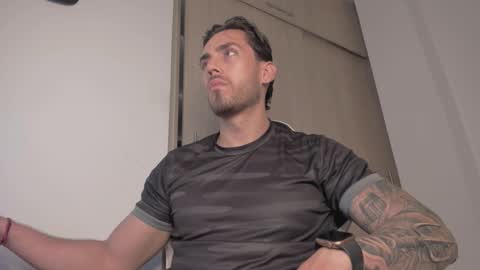 axelblaze_1 online show from March 13, 2026, 12:56 pm