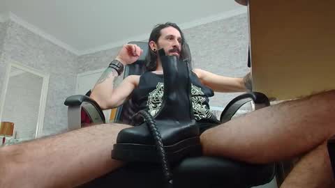 Snapshot of axelcolton chatting on December 23, 2024, 9:27 am AxelColton online show from December 23, 2024, 9:27 am