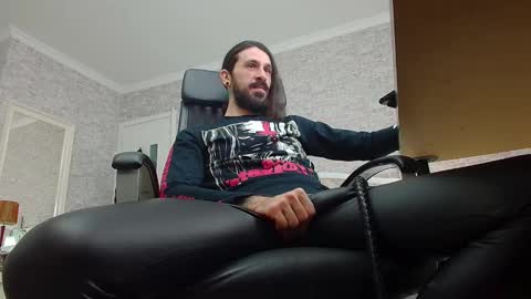 Snapshot of axelcolton chatting on December 27, 2024, 6:46 am AxelColton online show from December 27, 2024, 6:46 am